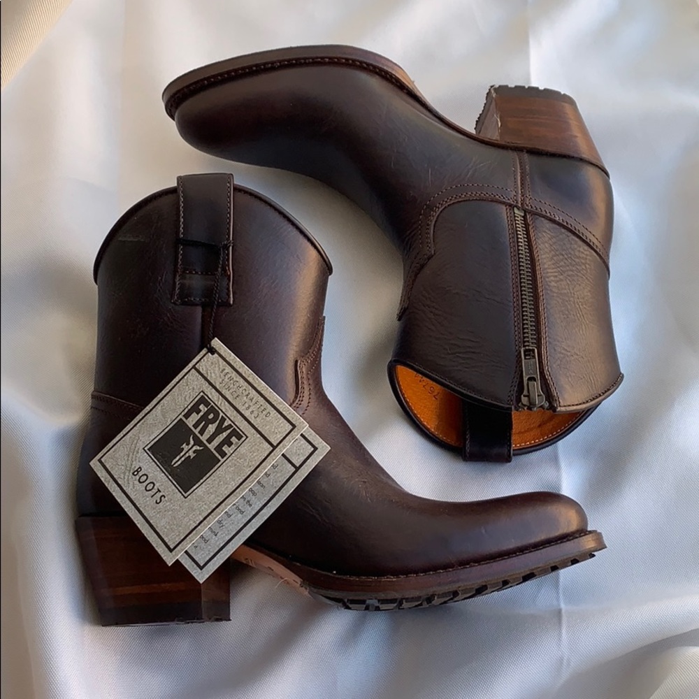 New woman Frye boots